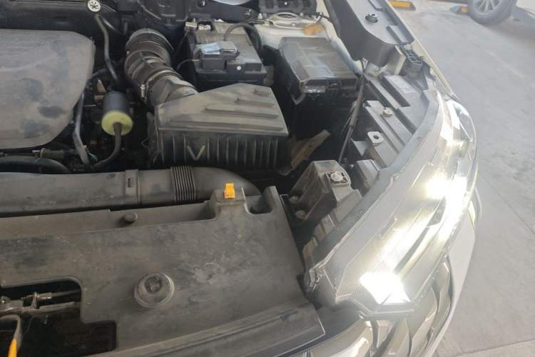 Used Haval H6 2024 1.5T Two-Wheel Drive Max Engine Bay Left