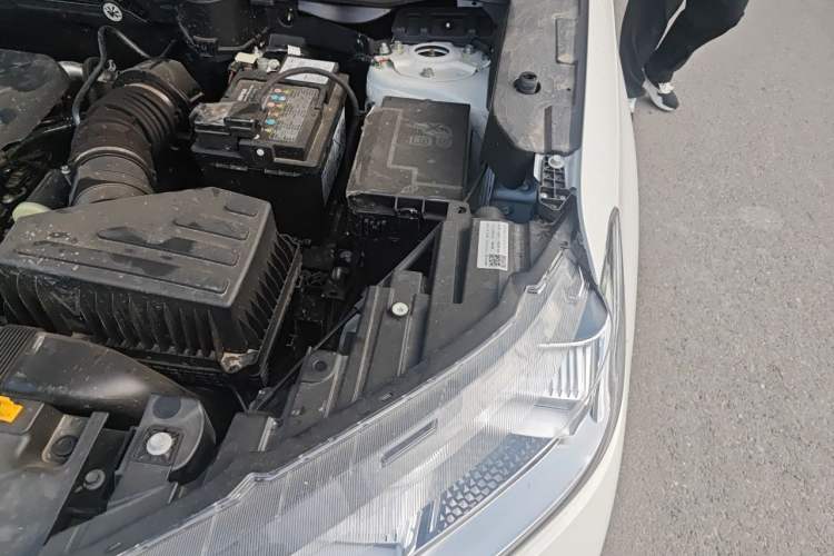 Used Haval H6 2024 1.5T Two-Wheel-Drive Classic Edition Engine Bay Left