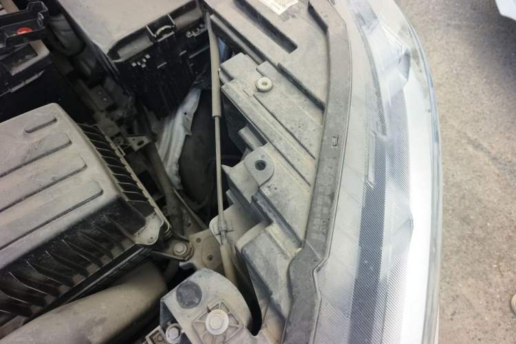 Used Haval H6 2024 1.5T Two-Wheel-Drive Classic Edition Engine Bay Left