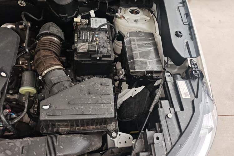 Used Haval H6 2024 1.5T Two-Wheel-Drive Classic Edition Engine Bay Left