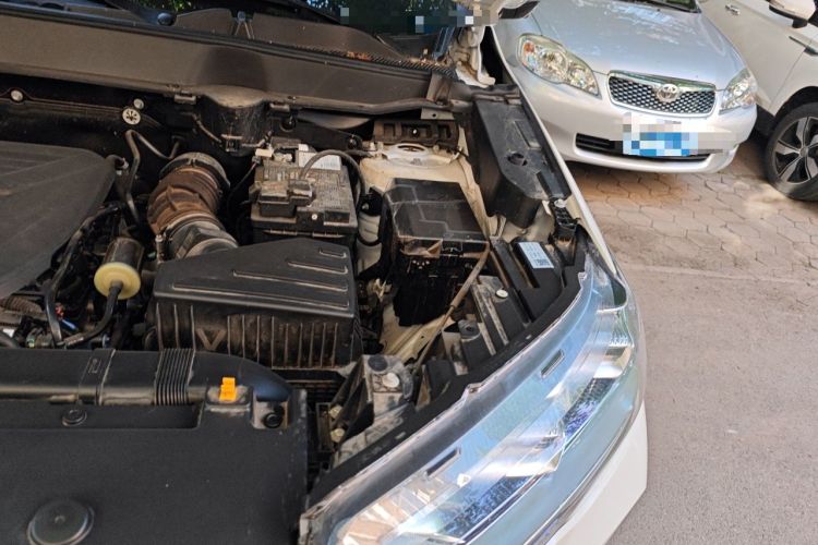 Used Haval H6 2024 1.5T Two-Wheel-Drive Classic Edition Engine Bay Left