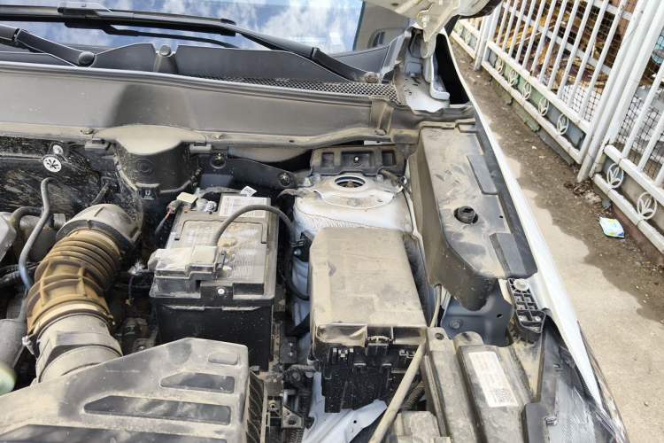Used Haval H6 2024 1.5T Two-Wheel-Drive Classic Edition Engine Bay Left