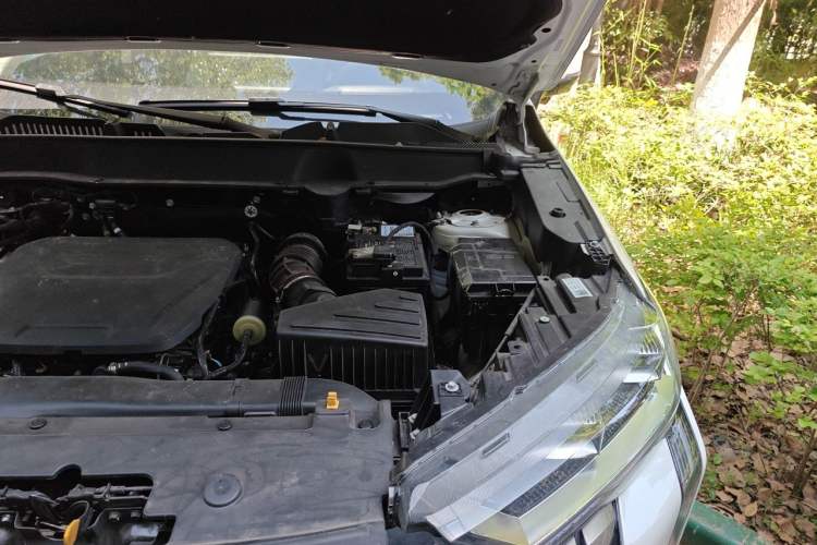 Used Haval H6 2024 1.5T Two-Wheel Drive Max Engine Bay Left