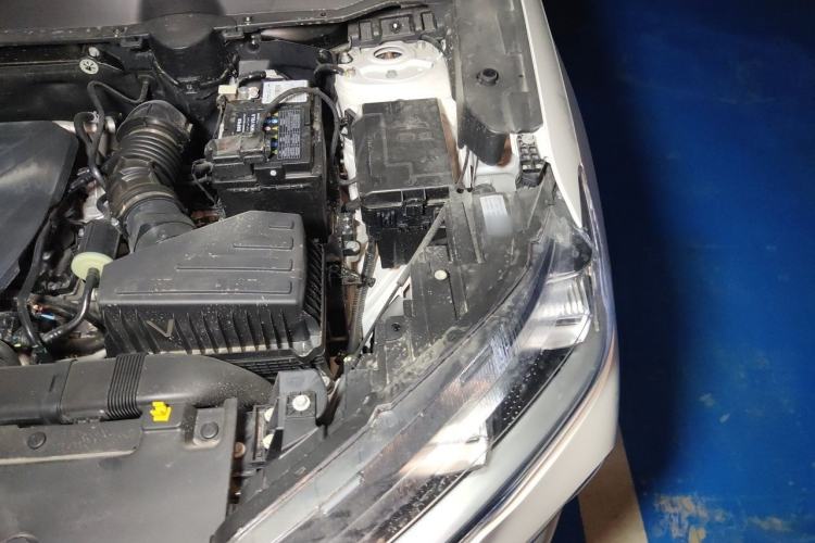 Used Haval H6 2024 1.5T Two-Wheel-Drive Classic Edition Engine Bay Left