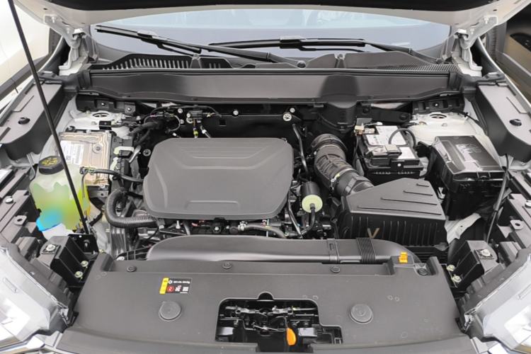 Used Haval H6 2024 1.5T Two-Wheel-Drive Classic Edition Engine Bay