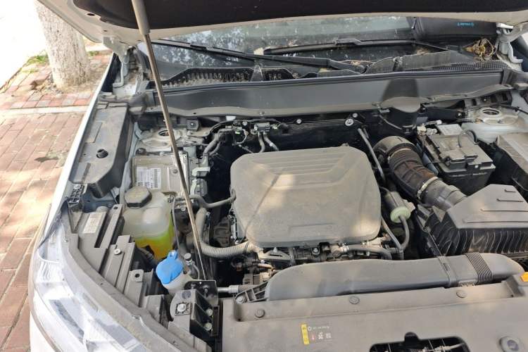 Used Haval H6 2024 1.5T Two-Wheel-Drive Classic Edition Engine Bay Right