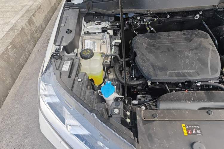 Used Haval H6 2024 1.5T Two-Wheel-Drive Classic Edition Engine Bay Right