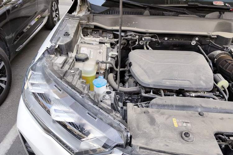Used Haval H6 2024 1.5T Two-Wheel-Drive Classic Edition Engine Bay Right