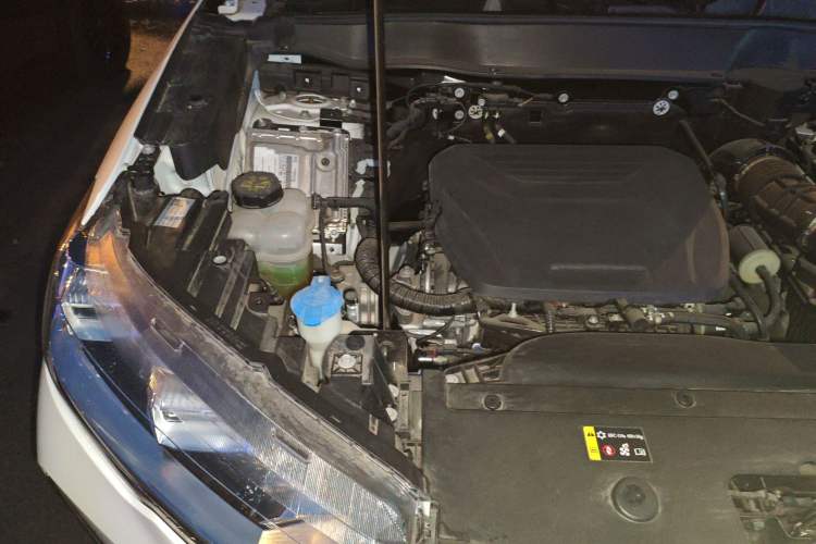 Used Haval H6 2024 1.5T Two-Wheel-Drive Classic Edition Engine Bay Right