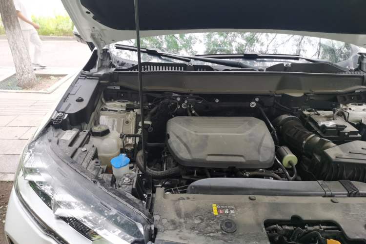 Used Haval H6 2024 1.5T Two-Wheel-Drive Classic Edition Engine Bay Right