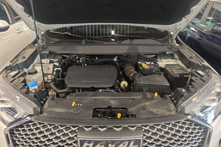 Used Haval H6 2024 1.5T Two-Wheel-Drive Classic Edition Engine Bay