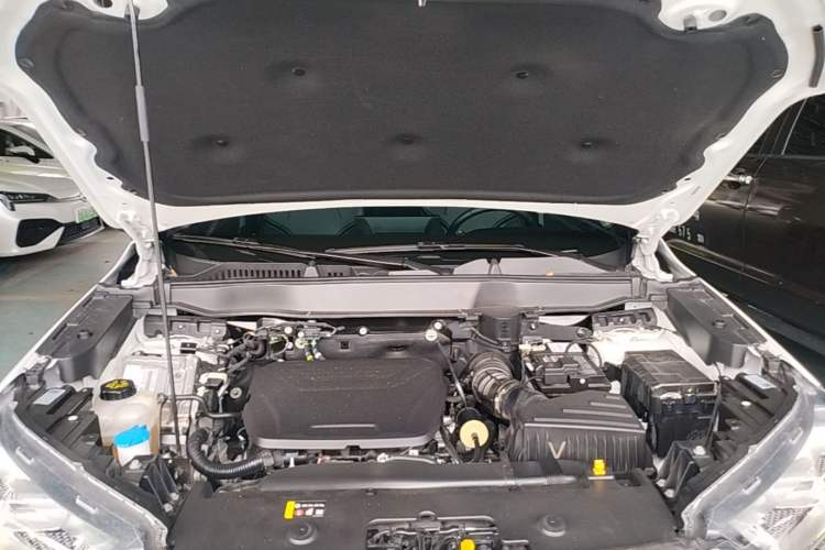 Used Haval H6 2024 1.5T Two-Wheel-Drive Classic Edition Engine Bay