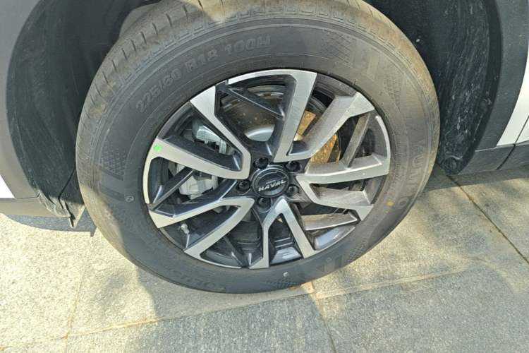 Used Haval H6 2024 1.5T Two-Wheel-Drive Classic Edition Exterior 4