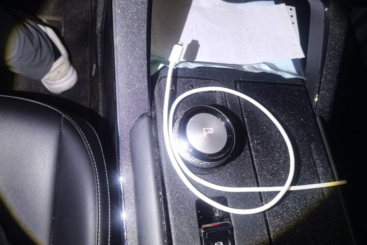 Used Haval H6 2024 1.5T Two-Wheel-Drive Classic Edition Gear Lever