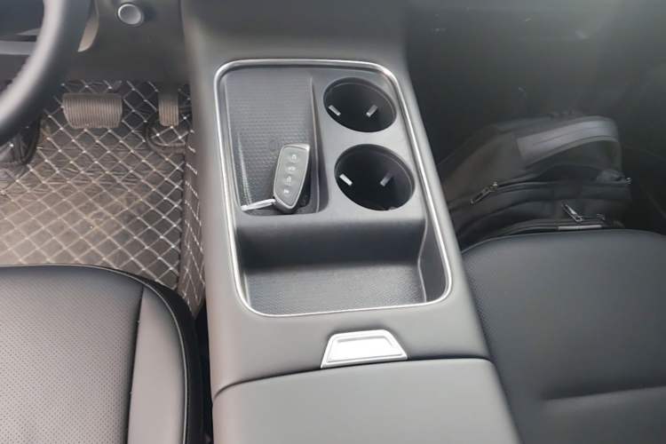 Used Haval H6 2024 1.5T Two-Wheel Drive Ultra Gear Lever