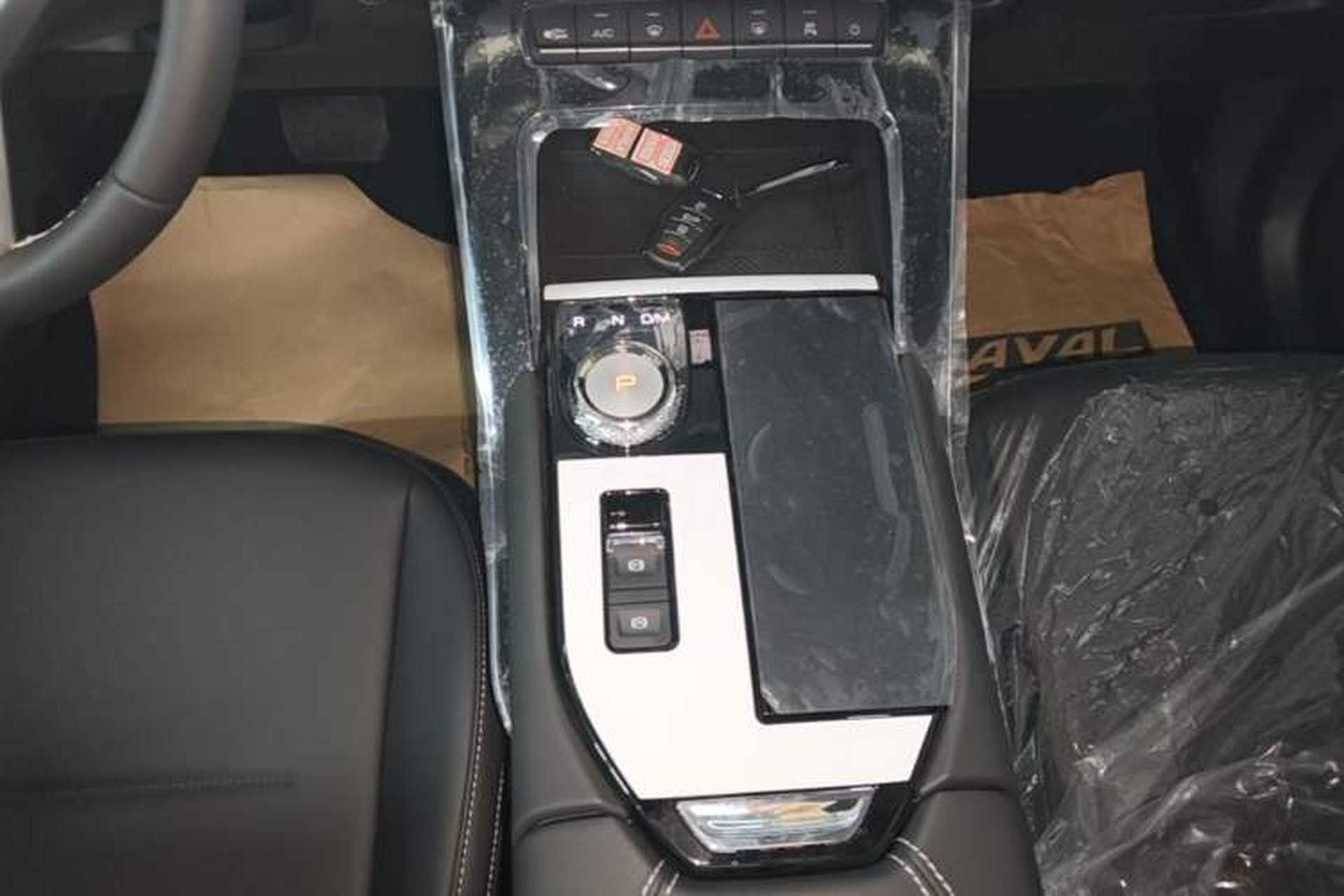 Used Haval H6 2024 1.5T Two-Wheel-Drive Classic Edition Gear Lever