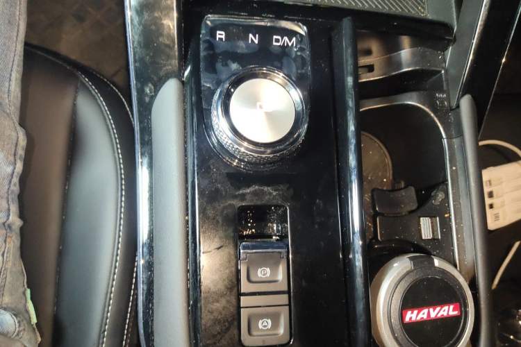 Used Haval H6 2024 1.5T Two-Wheel-Drive Classic Edition Gear Lever
