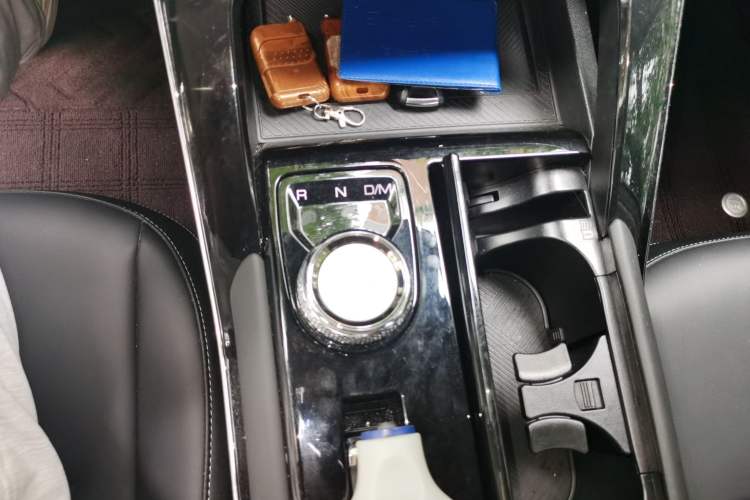 Used Haval H6 2024 1.5T Two-Wheel-Drive Classic Edition Gear Lever
