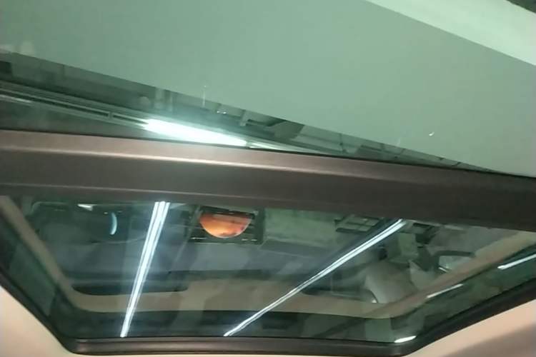 Used Haval H6 2024 1.5T Two-Wheel-Drive Classic Edition Headliner