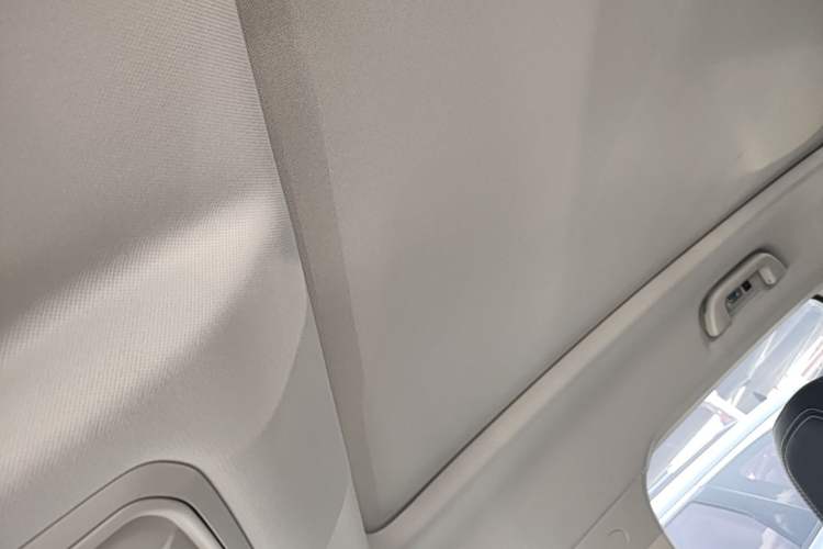 Used Haval H6 2024 1.5T Two-Wheel-Drive Classic Edition Headliner