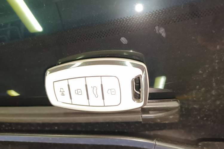 Used Haval H6 2024 1.5T Two-Wheel-Drive Classic Edition Interior 1