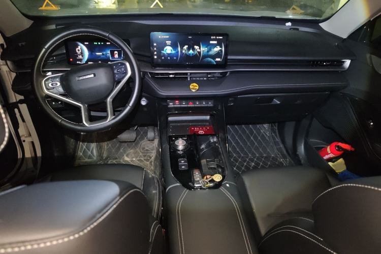 Used Haval H6 2024 1.5T Two-Wheel-Drive Classic Edition Interior 2