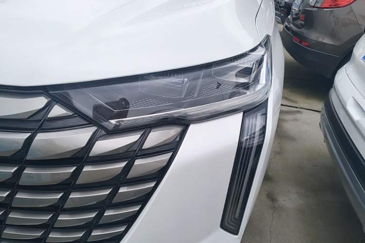 Used Haval H6 2024 1.5T Two-Wheel Drive Max Left Front Headlight