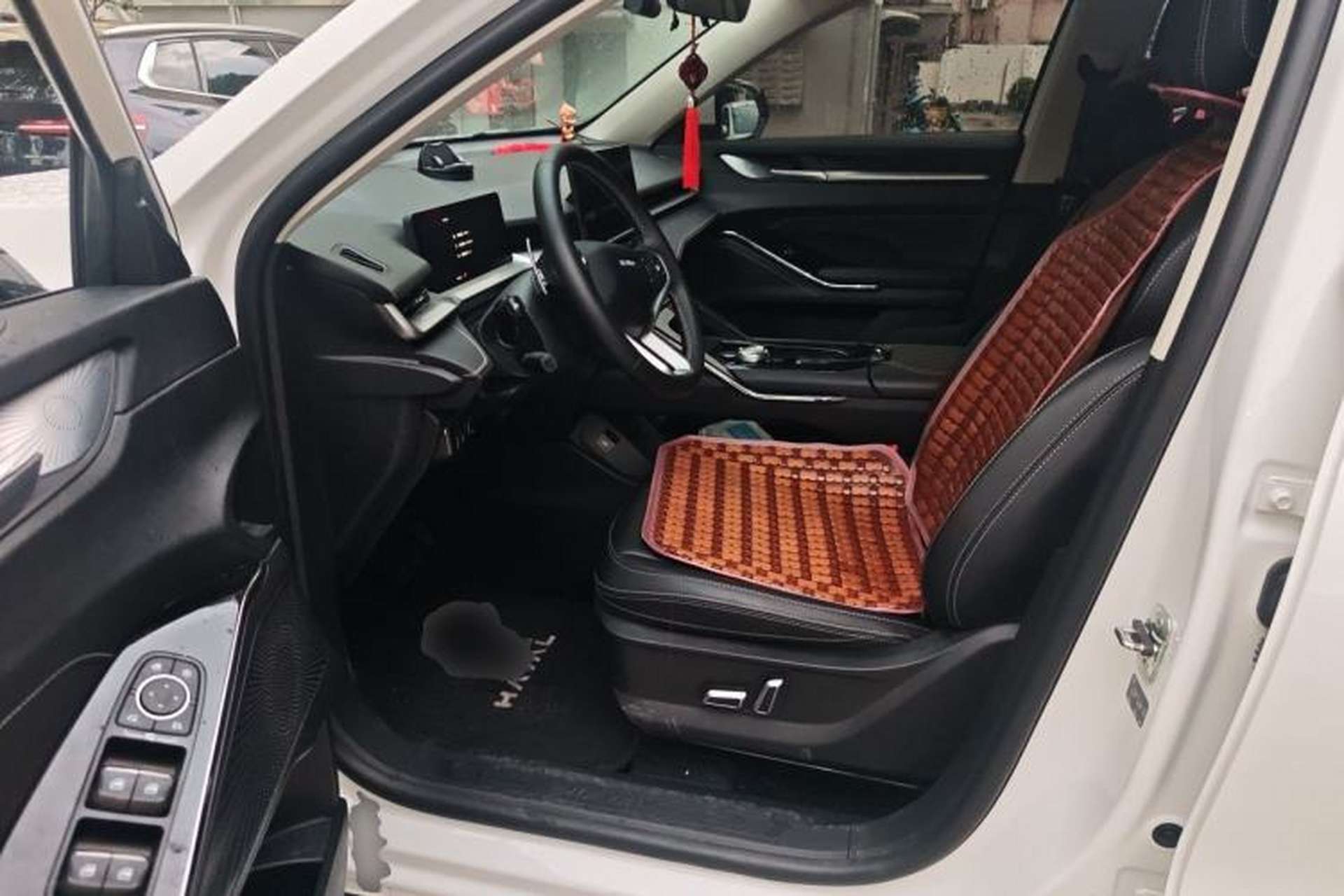 Used Haval H6 2024 1.5T Two-Wheel-Drive Classic Edition Left Front Seat
