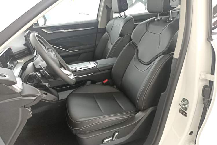 Used Haval H6 2024 1.5T Two-Wheel-Drive Classic Edition Left Front Seat