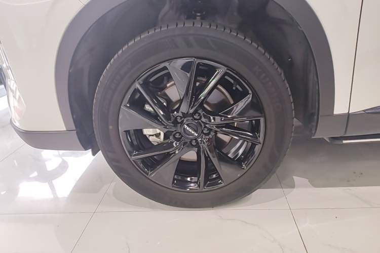 Used Haval H6 2024 1.5T Two-Wheel Drive Max Left Front Wheel Hub