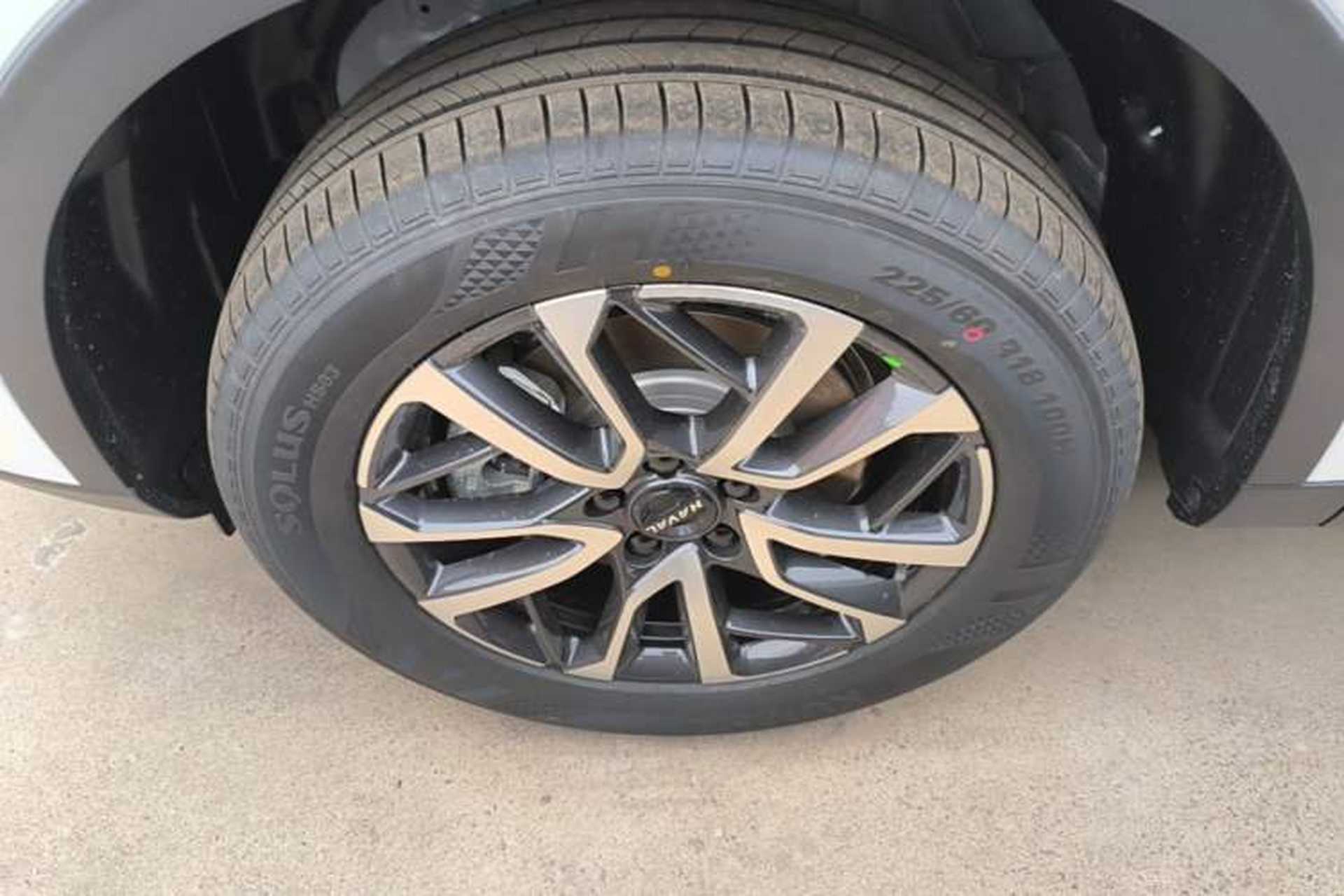 Used Haval H6 2024 1.5T Two-Wheel-Drive Classic Edition Left Front Wheel Hub