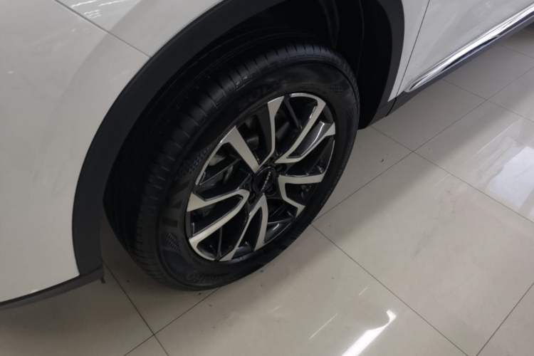 Used Haval H6 2024 1.5T Two-Wheel-Drive Classic Edition Left Front Wheel Hub