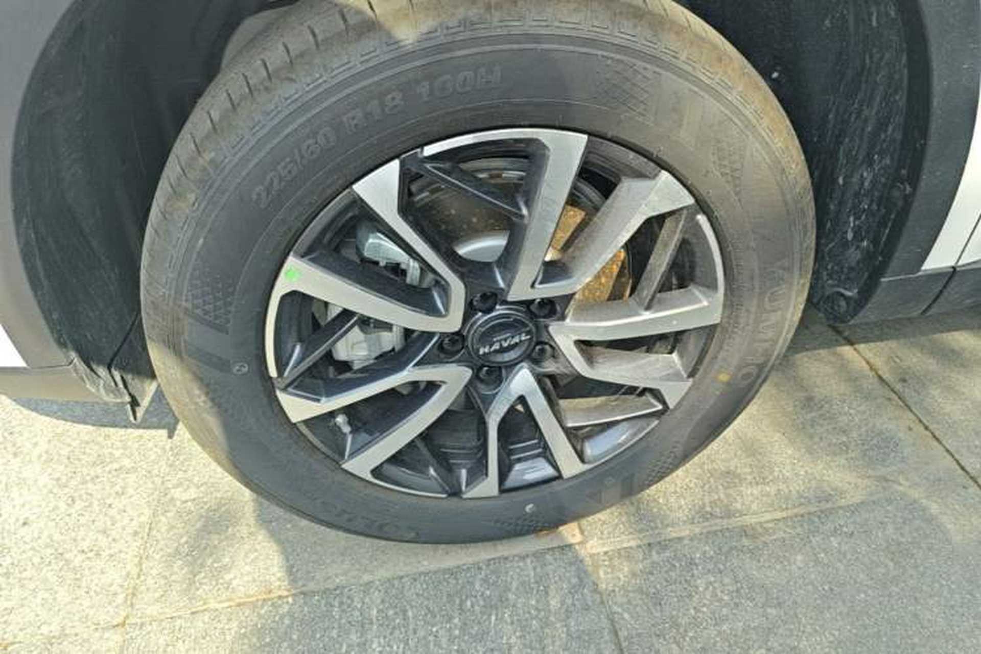 Used Haval H6 2024 1.5T Two-Wheel-Drive Classic Edition Left Front Wheel Hub