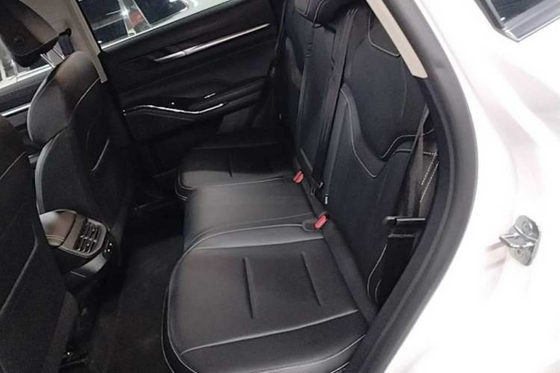 Used Haval H6 2024 1.5T Two-Wheel-Drive Classic Edition Left Rear Seat