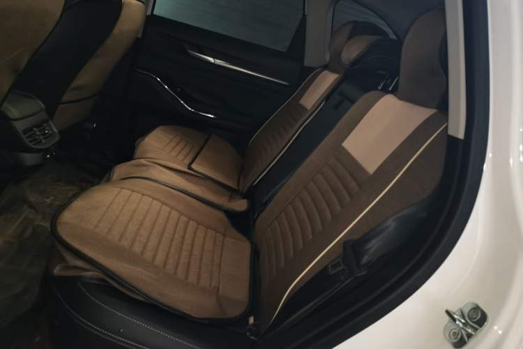 Used Haval H6 2024 1.5T Two-Wheel-Drive Classic Edition Left Rear Seat