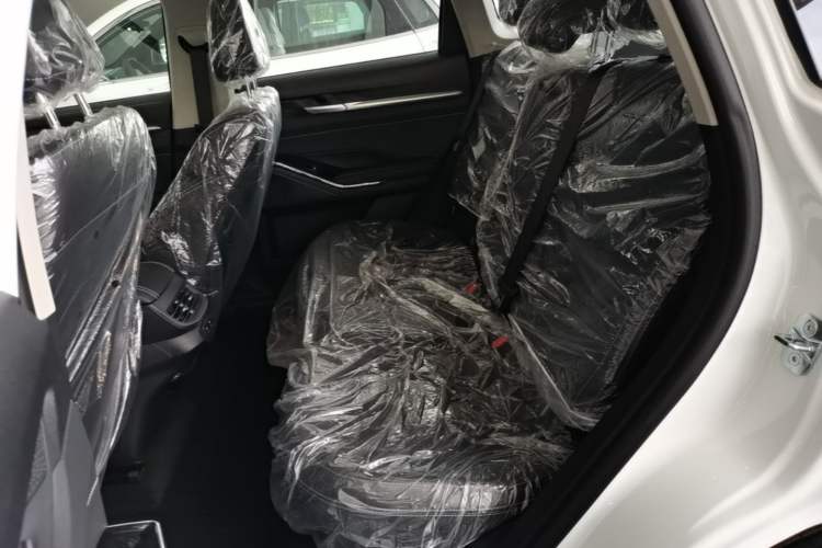 Used Haval H6 2024 1.5T Two-Wheel-Drive Classic Edition Left Rear Seat