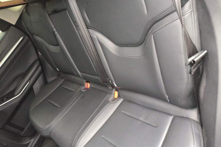 Used Haval H6 2024 1.5T Two-Wheel Drive Max Left Rear Seat