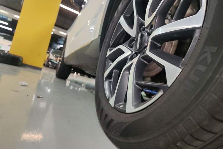 Used Haval H6 2024 1.5T Two-Wheel-Drive Classic Edition Left Side Sill