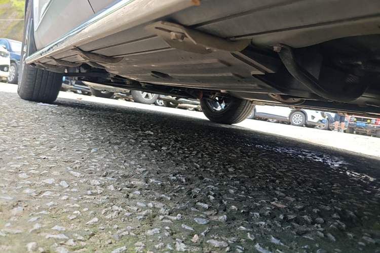 Used Haval H6 2024 1.5T Two-Wheel-Drive Classic Edition Left Side Sill
