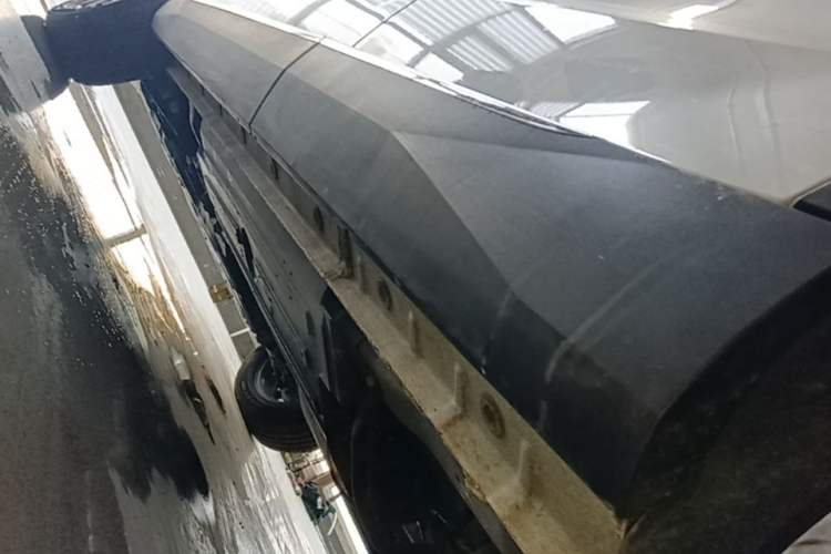 Used Haval H6 2024 1.5T Two-Wheel-Drive Classic Edition Left Side Sill