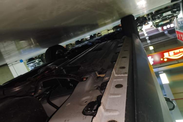 Used Haval H6 2024 1.5T Two-Wheel-Drive Classic Edition Left Side Sill