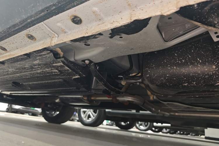 Used Haval H6 2024 1.5T Two-Wheel Drive Max Left Side Sill