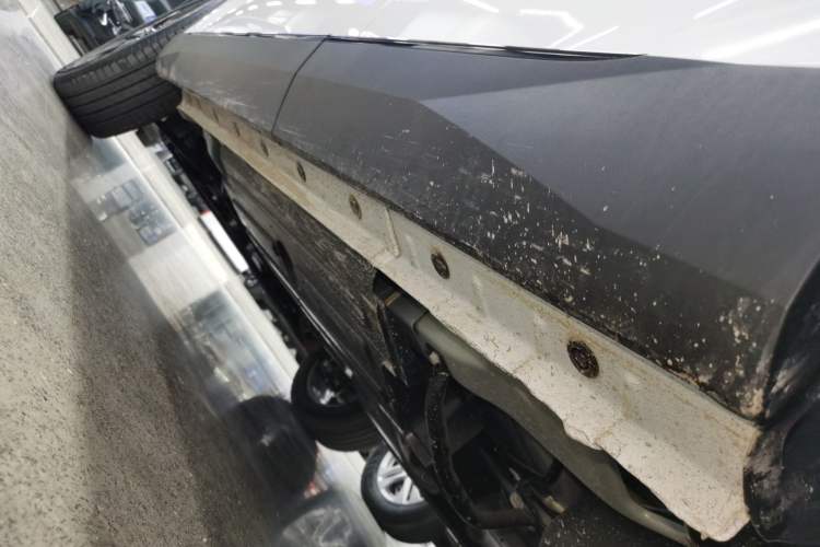 Used Haval H6 2024 1.5T Two-Wheel Drive Max Left Side Sill