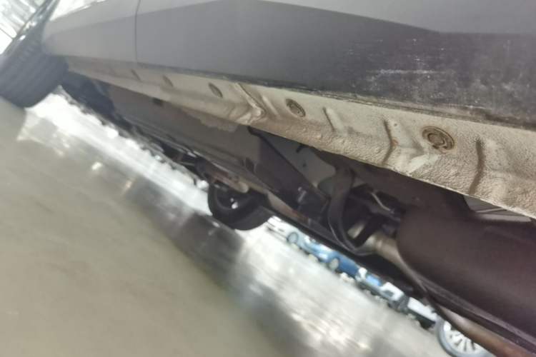 Used Haval H6 2024 2.0T All-Wheel Drive Max Left Side Sill