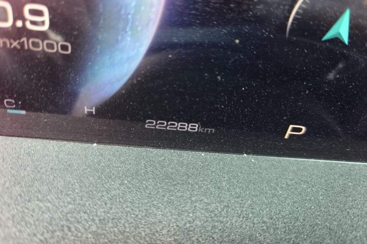 Used Haval H6 2024 1.5T Two-Wheel-Drive Classic Edition Odometer Close Up