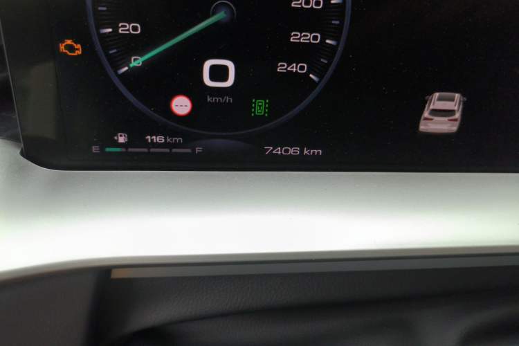 Used Haval H6 2024 1.5T Two-Wheel Drive Max Odometer Close Up