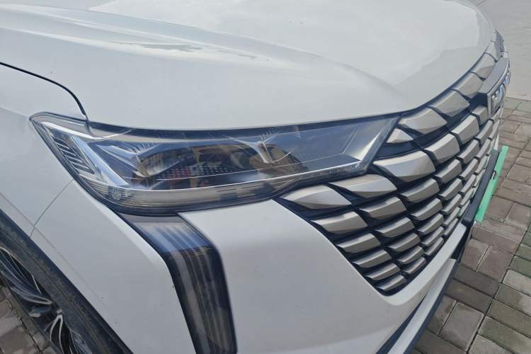 Used Haval H6 2024 2.0T Two-Wheel Drive Max Right Front Headlight