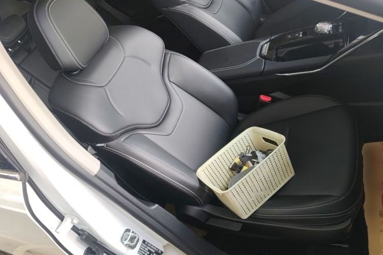 Used Haval H6 2024 1.5T Two-Wheel-Drive Classic Edition Right Front Seat