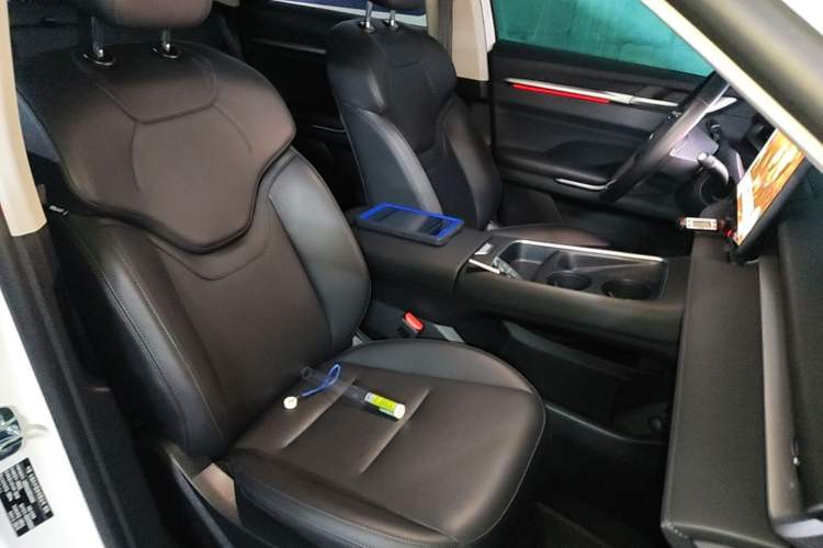 Used Haval H6 2024 1.5T Two-Wheel Drive Ultra Right Front Seat