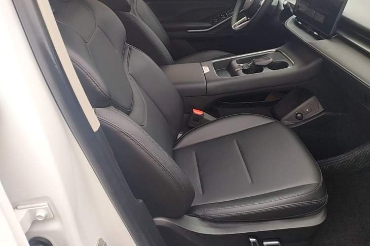 Used Haval H6 2024 1.5T Two-Wheel Drive Max Right Front Seat